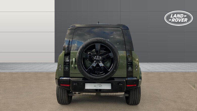 Land Rover Defender 3.0 D250 X-Dynamic SE 90 3dr Auto Diesel Estate